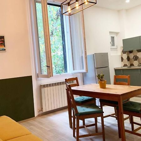 Appartamento immerso nel verde a Bologna centro Esterno foto