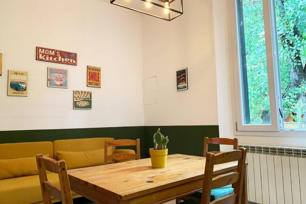Appartamento immerso nel verde a Bologna centro Esterno foto